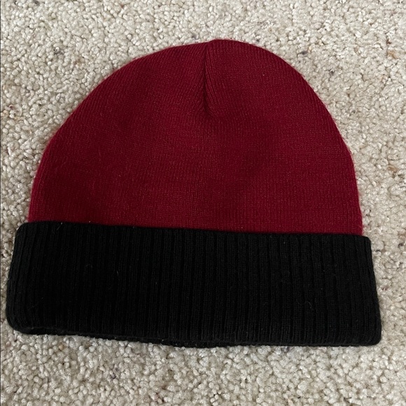 RARE SF GIANTS TWO TONE MAROON/BLACK BEANIE - Picture 3 of 6
